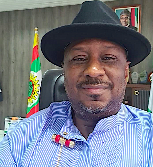 Yupqa, chiroyli yalangoch fotosuratlar