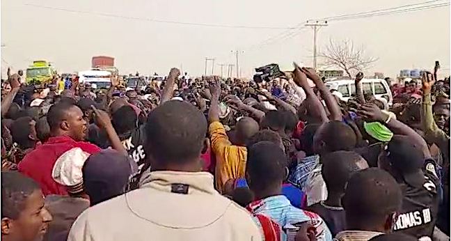 Protesters Hit Lagos Streets Over Economic Hardship