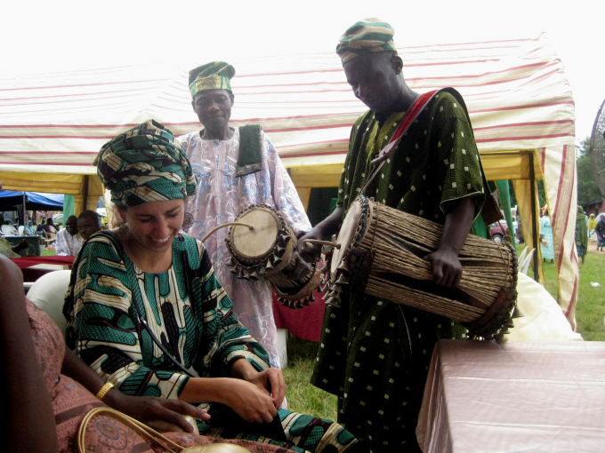 Talking Drum The Original Praise Singer