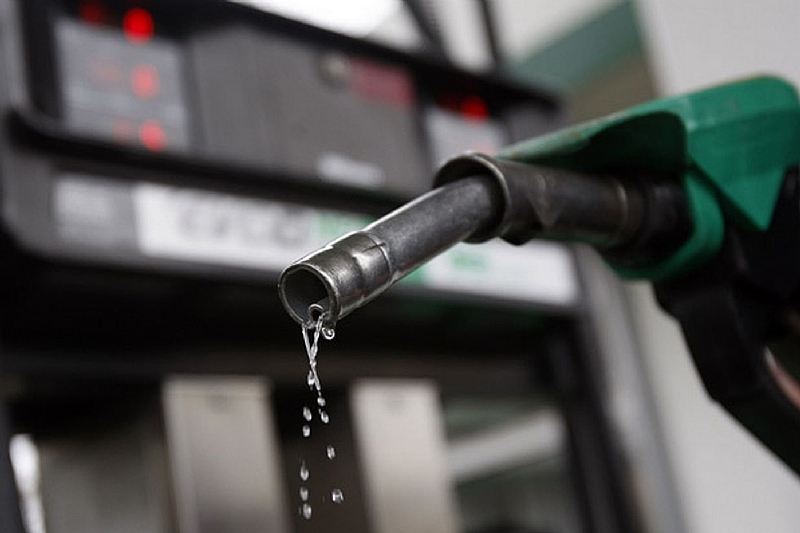FG Increases Petrol Price To N1030 In Abuja, N998 In Lagos
