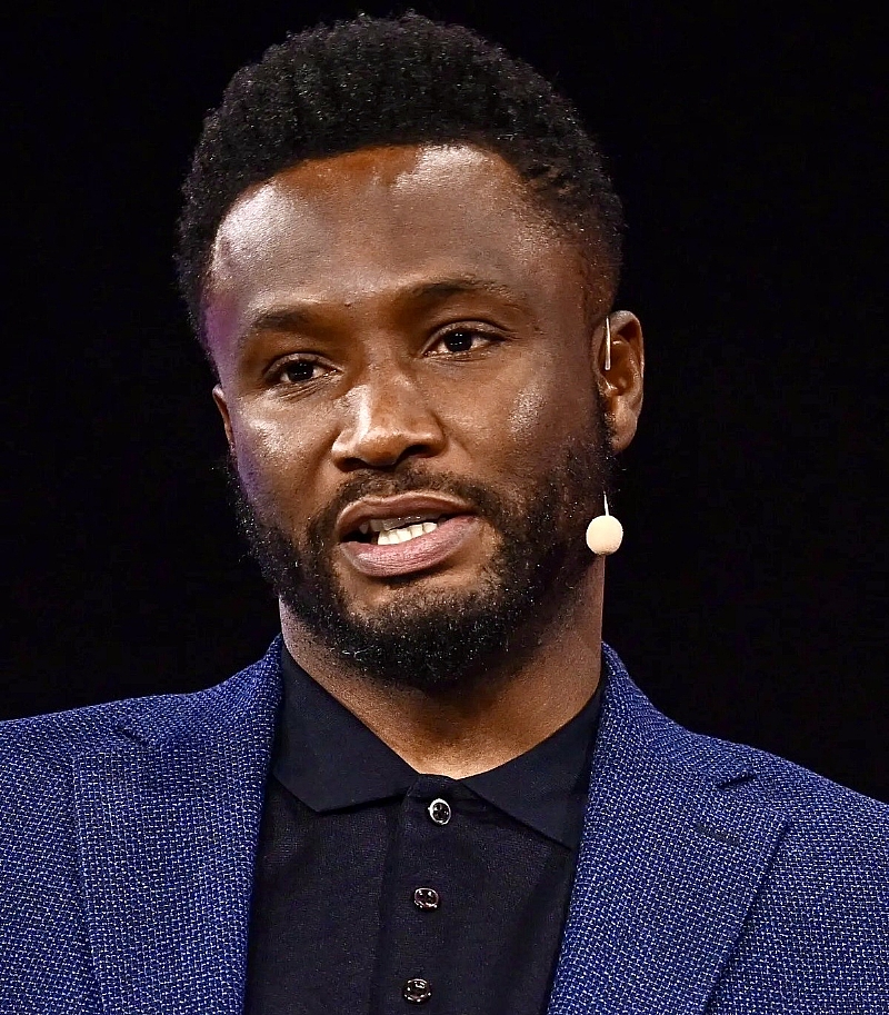 “Take It Down Immediately” – Obi Mikel Criticises Iwobi for Posting Hotel Footage