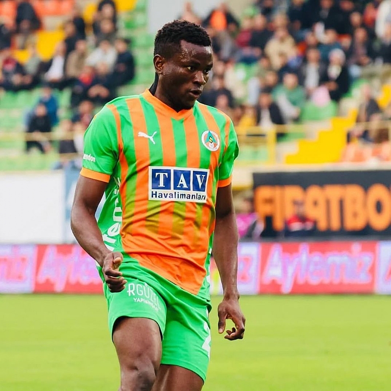 Transfer: Nigerian Striker Uchenna Ugundu Set for Bundesliga Move to Augsburg