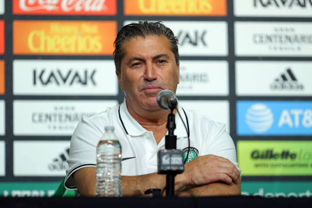 Super Eagles Coach Peseiro Extends Contract