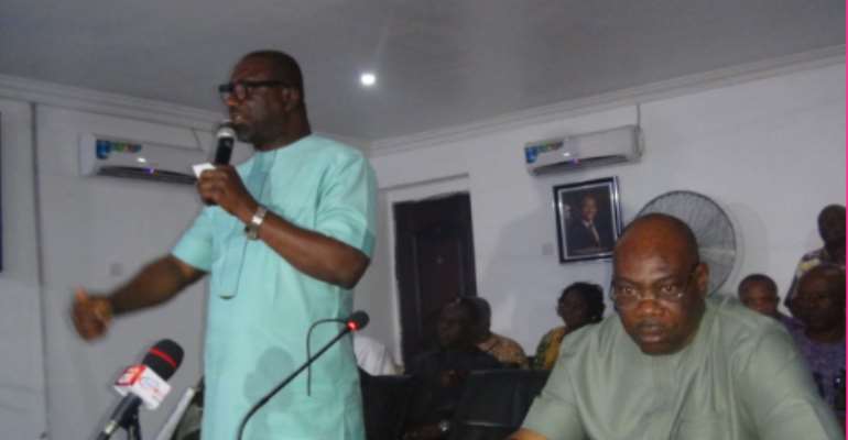 Rivers PDP Chairman, Bro Felix Obuah addressing the APC decampees