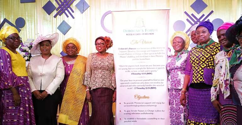 Wife of Lagos State Governor, Mrs. Bolanle Ambode (4th left); wife of the National Overseer Redemeed Christian Church of God, Pst. (Mrs.) Victoria Obayemi (3rd left); Pst. (Mrs.) Helen Oyitso (2nd left); and members of the newly inaugurated DEBO