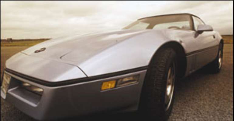 FLASHY SPORTS CARS ARE MALE SHORT TERM MATING SIGNAL 