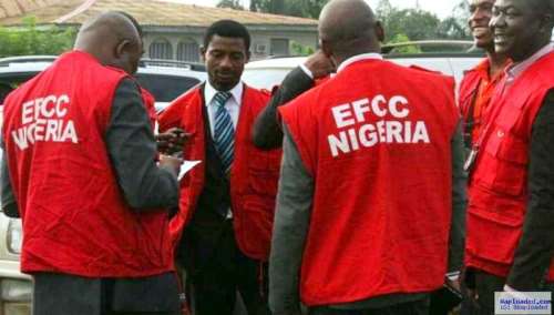 EFCC takes 7 internet fraudsters into custody after massive raid