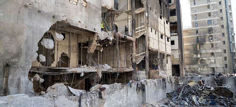 UNICEF/Fouad Choufany: A residential neighbourhood in Beirut, Lebanon, shows the signs of missile attacks