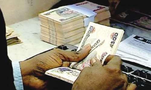Naira Hits 400 Dollar As Cbn Pegs Hajj Rate At N197