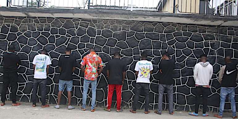 suspected internet fraudsters nabbed in Lagos
