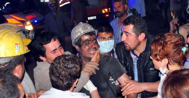 Turkey mine blast kills at least 201, hundreds trapped