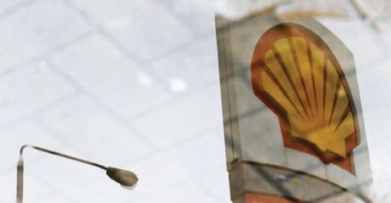 PHOTO: ROYAL DUTCH SHELL LIKE OTHER OIL MAJORS OPERATING IN THE NIGERIA IS KNOWN TO BE RESPONSIBLE FOR MILLIONS OF BARRELS OF OIL SPILLS IN THE NIGER DELTA AREA. Image: REUTERS.