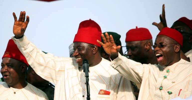 L-R: VICE PRESIDENT NAMADI SAMBO, PRESIDENT GOODLUCK EBELE JONATHAN AND IMO STATE GOVERNOR, MR IKEDI OHAKIM DURING A PRESIDENTIAL CAMPAIGN RALLY IN IMO STATE ON WEDNESDAY, FEBRUARY 23, 2011.