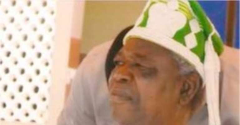 Fashola Mourns Oba Oyefusiâ€™s Death
