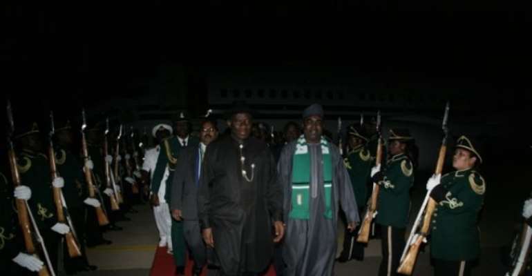 PHOTO: PRESIDENT GOODLUCK JONATHAN WITH NIGERIAN AMBASSADOR TO SOUTH AFRICA, MR. BUBA MARWA AND MILITARY ATTACHES DURING JONATHAN'S ARRIVAL FOR THE WORLD CUP TODAY, JUNE 11, 2010, AT THE AIRFORCE BASE AIRPORT IN PRETORIA. Image: STATE HOUSE.
