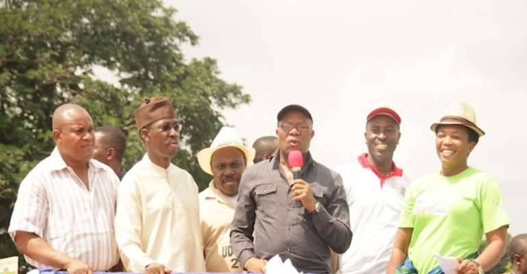PHOTO: DELTA ACTING GOVERNOR SAM OBI (3RD RIGHT) SPEAKING AT A RALLY IN SUPPORT OF OUSTED FORMER GOVERNOR, DR EMMANUEL UDUAGHAN IN OGWASHI-UKU A FEW DAYS AGO.