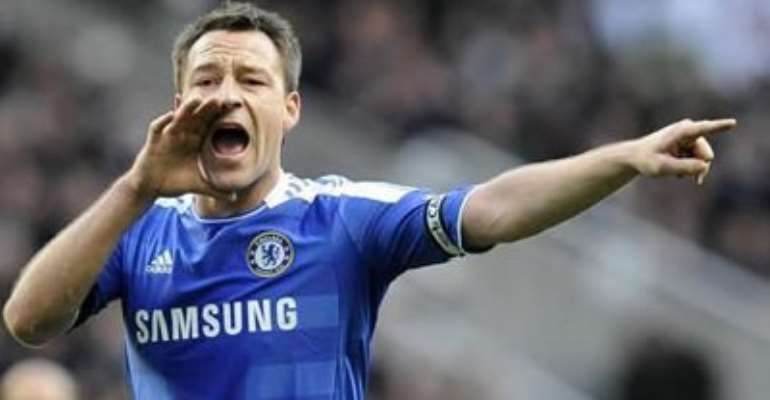 CHELSEA'S JOHN TERRY GESTURES DURING THEIR ENGLISH PREMIER LEAGUE SOCCER MATCH AGAINST NEWCASTLE UNITED IN NEWCASTLE, ENGLAND DECEMBER 3, 2011.