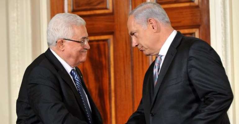 PHOTO: PALESTINIAN AUTHORITY PRESIDENT MAHMOUD ABBAS (L) AND ISRAELI PRIME MINISTER BENJAMIN NETANYAHU AT THE WHITE HOUSE. AFP.