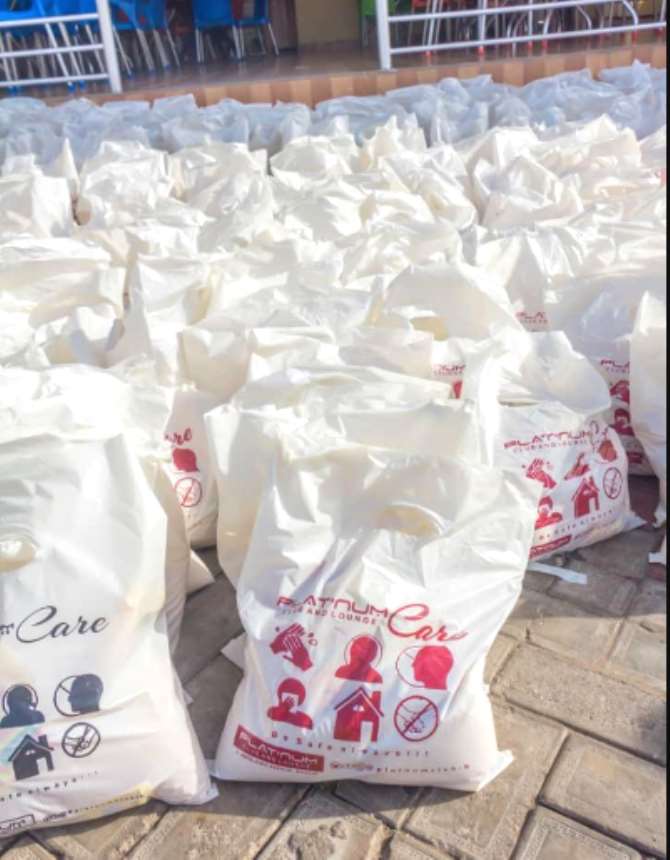 Covid-19: Ibadan Plat'num Club distributes food items, sanitisers ...