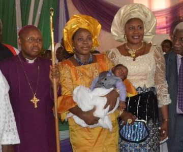 (L-R): Bishop of Awka Diocese Anglican Communion, Rt Rev. Alex Ibezim, Wife of the Bishop Mrs. Martha Ibezim and child, Wife of Anambra State Governor Her Excellency Chief(Mrs.) Ebelechukwu Obiano and the former Vice President Dr. Alex Ekwueme during the Child dedication and Thanksgiving Service by Wife of the Bishop at St Faith Cathedral Awka yesterday.