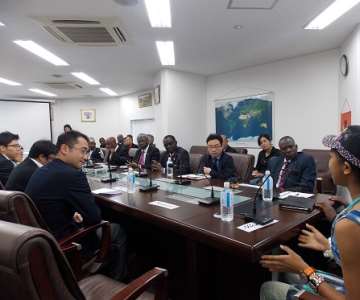ADDRESSING AFRICAN AMBSAADROS + MEDIA IN TOKYO