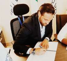 Seyi Shay Signs New Endorsement Deal