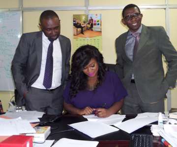 TOOLZ SIGNING HER CONTRACT