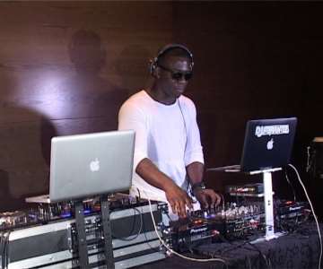 7 DJ ABRANTEE ON THE DECKS AT EKO HOTEL LOUDNPROUDLIVE INTERNATIONAL EDITON.JPEG