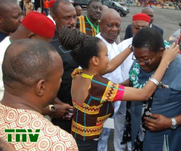 Imo Deputy Governor, Prince Eze Madumere (MFR) being welcome by Ms. Linda Kosisochukwu Chikere with a Garland during a reception in his honour by the people of Owerri Zone on his Birthday at Heroes Square Owerri yesterday.